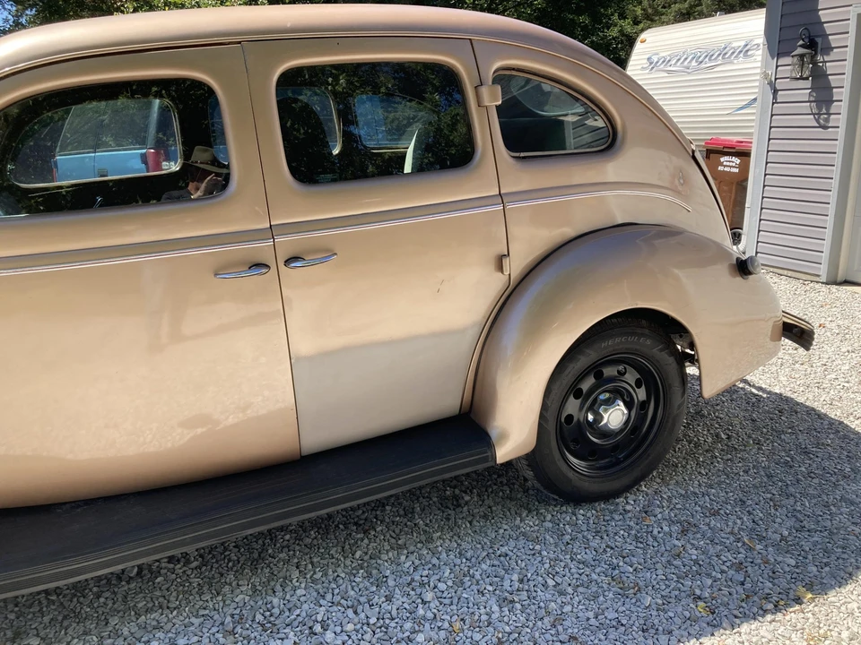 1939 Ford Standard & Deluxe & Super Deluxe - Image 12 of 31