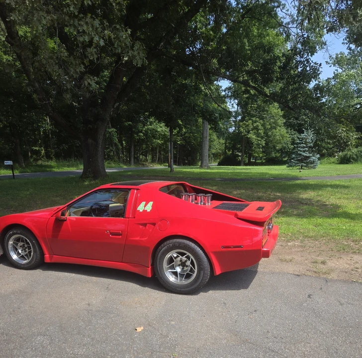 1987 Pontiac Fiero - Image 6 of 31