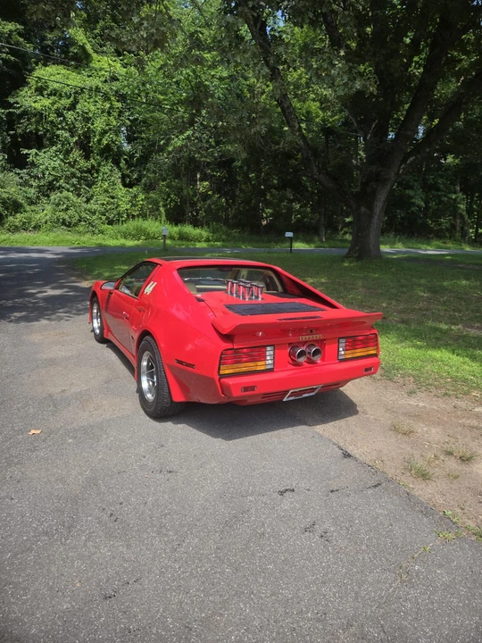 1987 Pontiac Fiero - Image 18 of 31