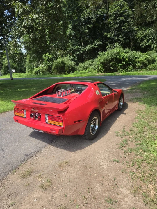 1987 Pontiac Fiero - Image 20 of 31