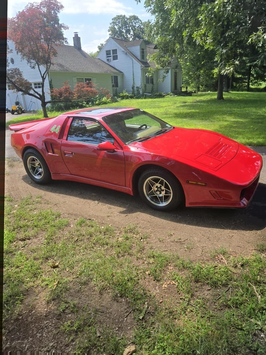1987 Pontiac Fiero - Image 23 of 31