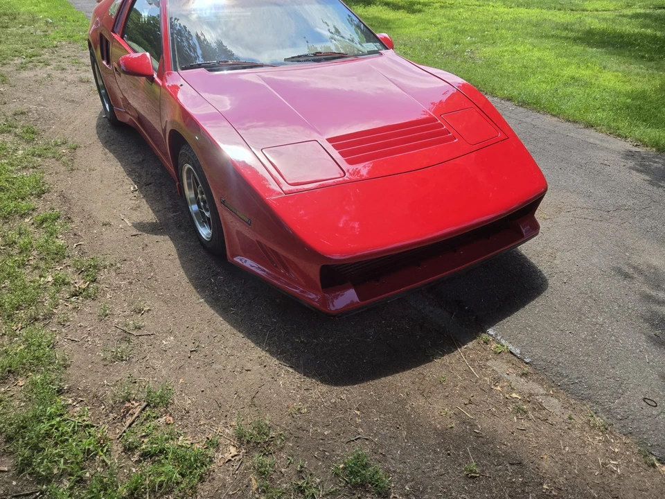 1987 Pontiac Fiero - Image 24 of 31