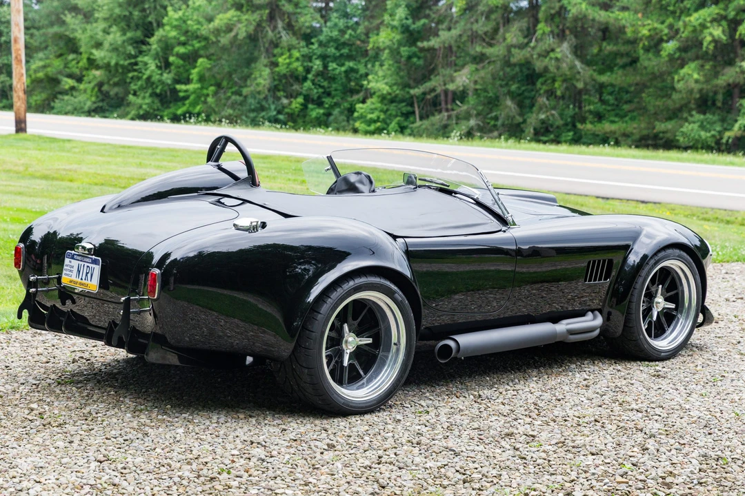 Shelby Cobra Replica - Image 9 of 31