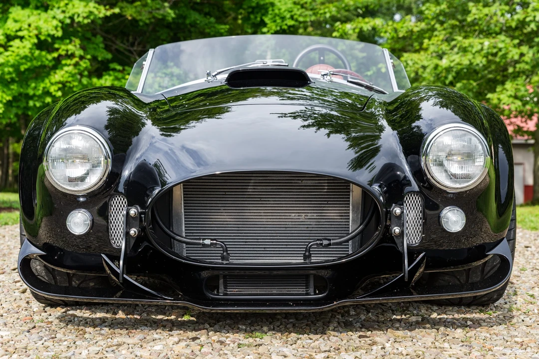 Shelby Cobra Replica - Image 17 of 31