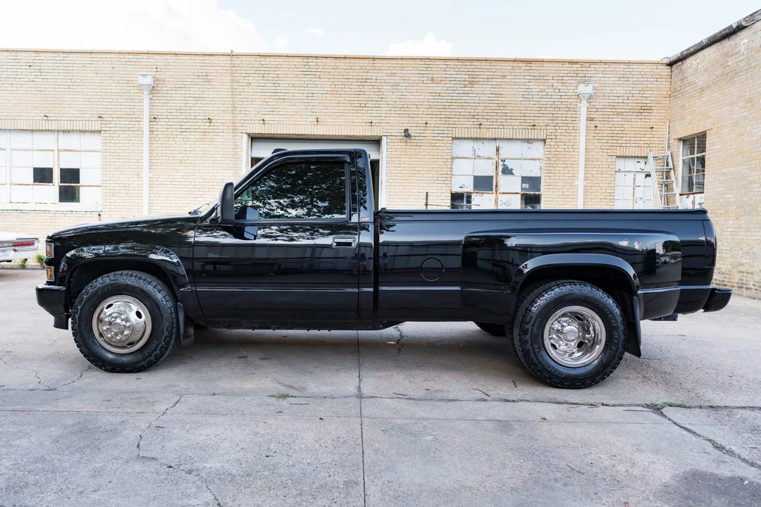 1994 Chevrolet C/K 4th Gen - Image 4 of 31