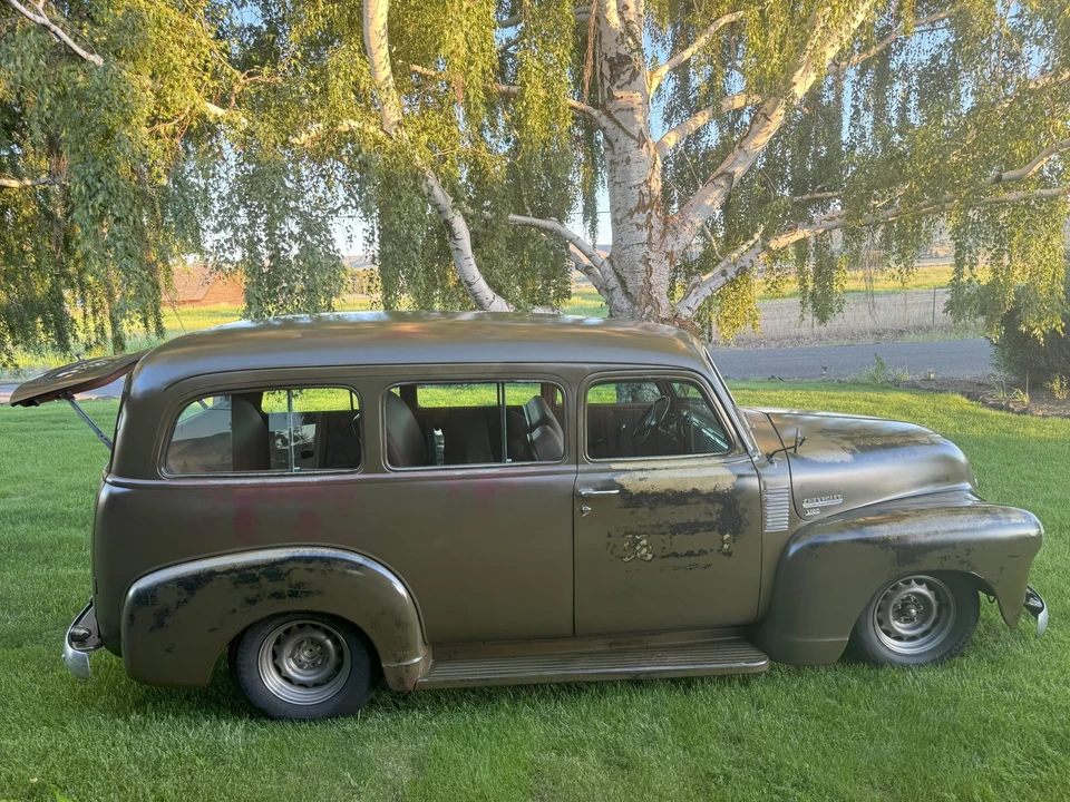 1950 Chevrolet Suburban 3rd Gen - Image 4 of 31