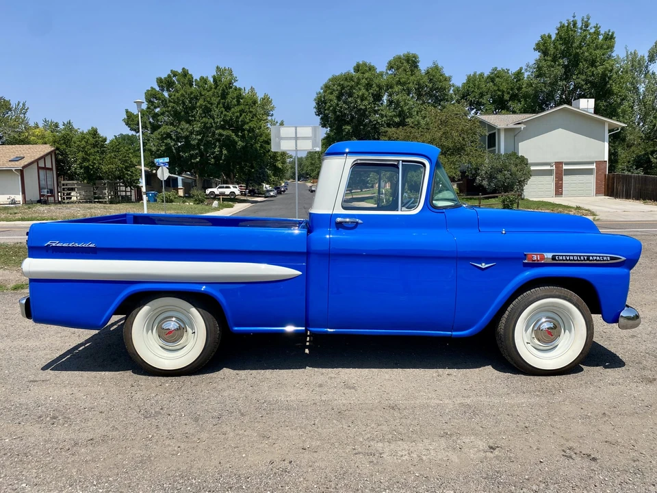 1959 Chevrolet Task Force - Image 14 of 31