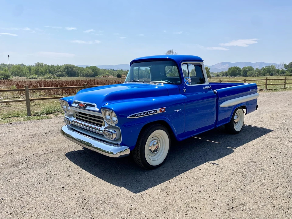 1959 Chevrolet Task Force - Image 6 of 31
