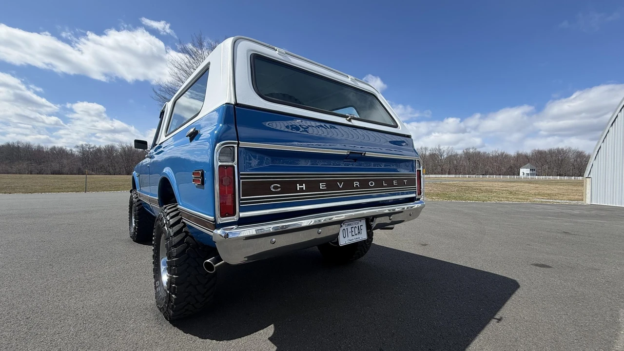 1972 Chevrolet K5 Blazer 1st Gen - Image 17 of 31