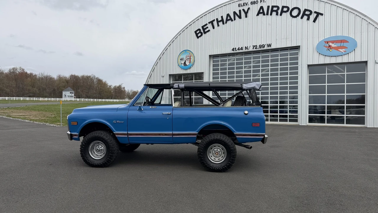 1972 Chevrolet K5 Blazer 1st Gen - Image 27 of 31