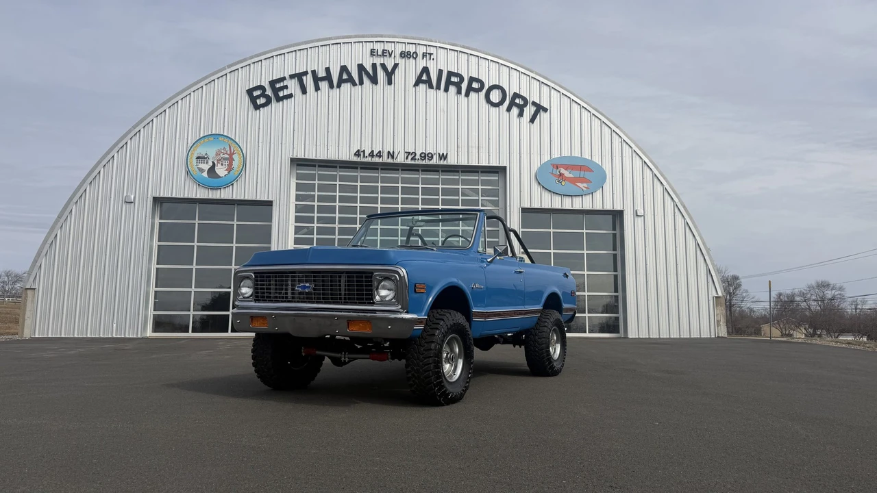 1972 Chevrolet K5 Blazer 1st Gen - Image 2 of 31