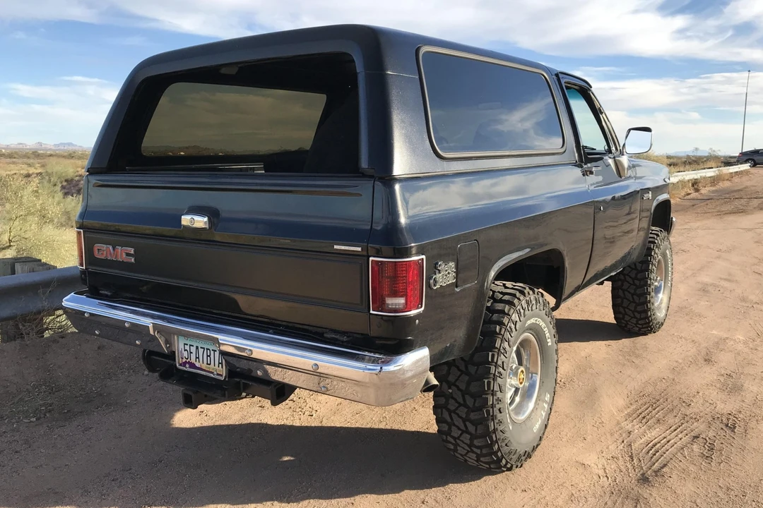 1987 GMC Jimmy 2nd Gen - Image 25 of 31