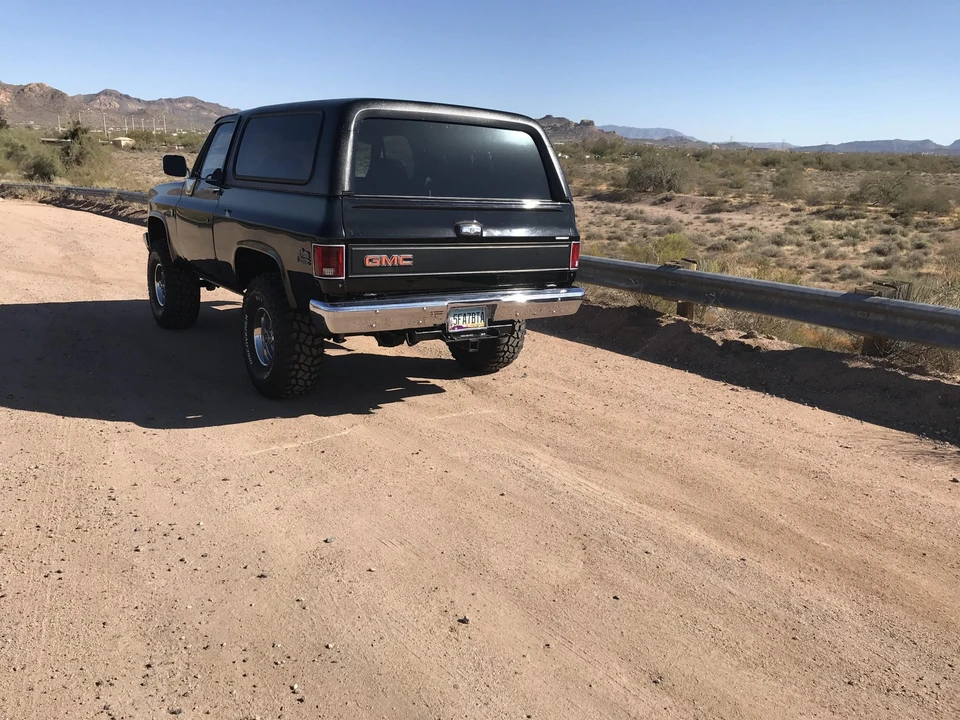 1987 GMC Jimmy 2nd Gen - Image 18 of 31