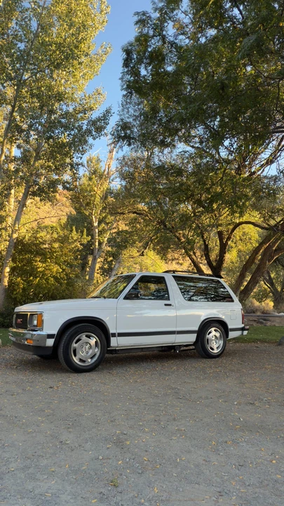 1993 GMC S-15 Jimmy 2nd Gen - Image 5 of 31