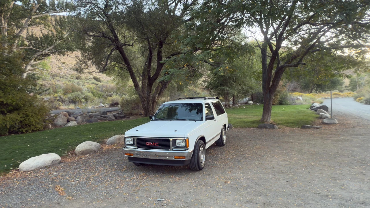 1993 GMC S-15 Jimmy 2nd Gen - Image 4 of 31