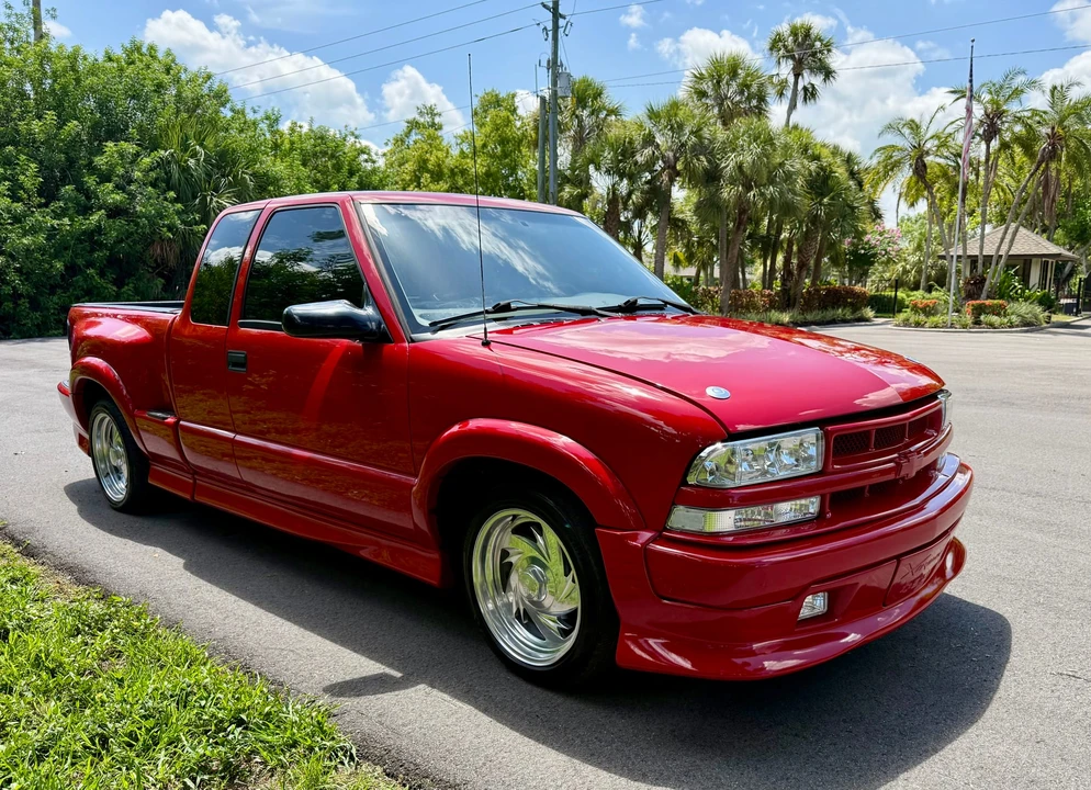 1999 Chevrolet S-10 - Image 14 of 31