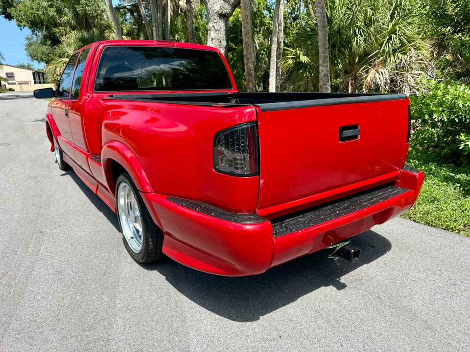 1999 Chevrolet S-10 - Image 8 of 31