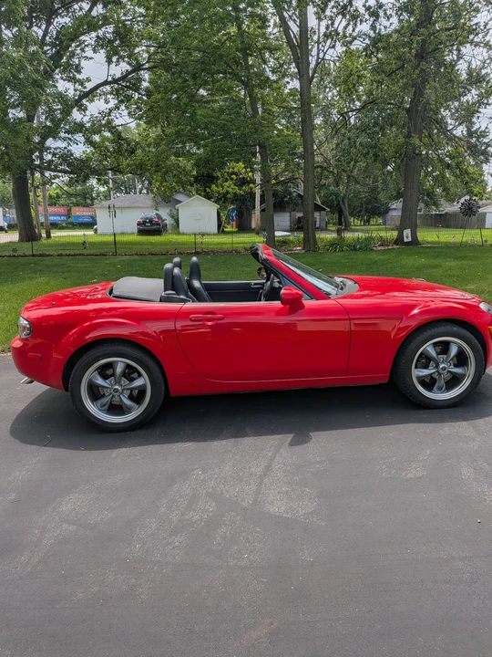 2006 Mazda NC MX-5 Miata - Image 16 of 31