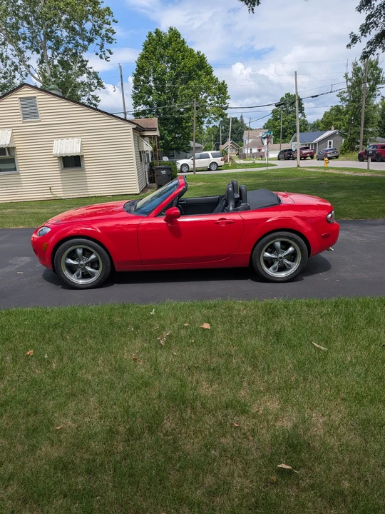 2006 Mazda NC MX-5 Miata - Image 8 of 31