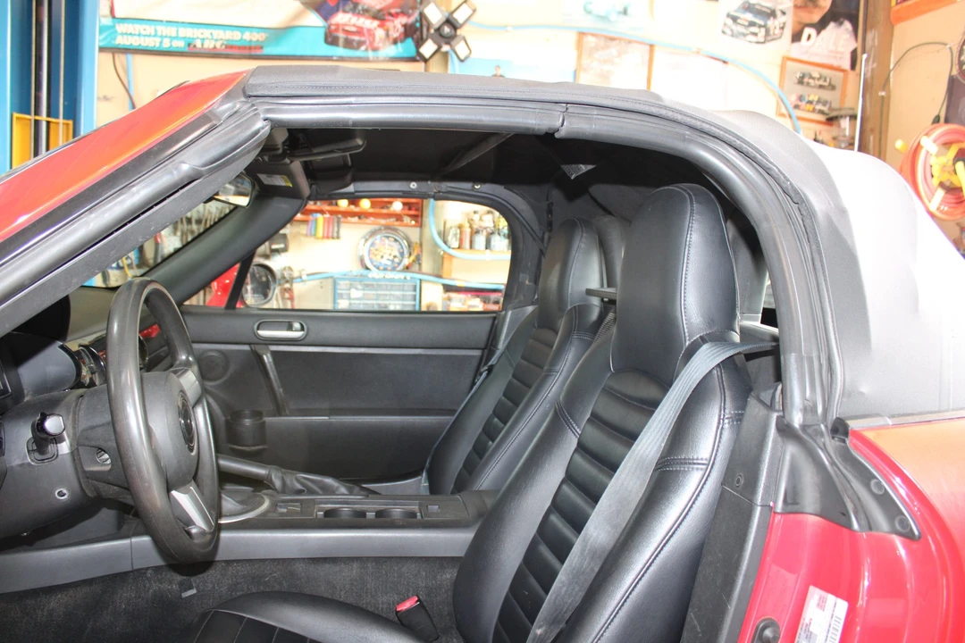 2006 Mazda NC MX-5 Miata - Image 21 of 31