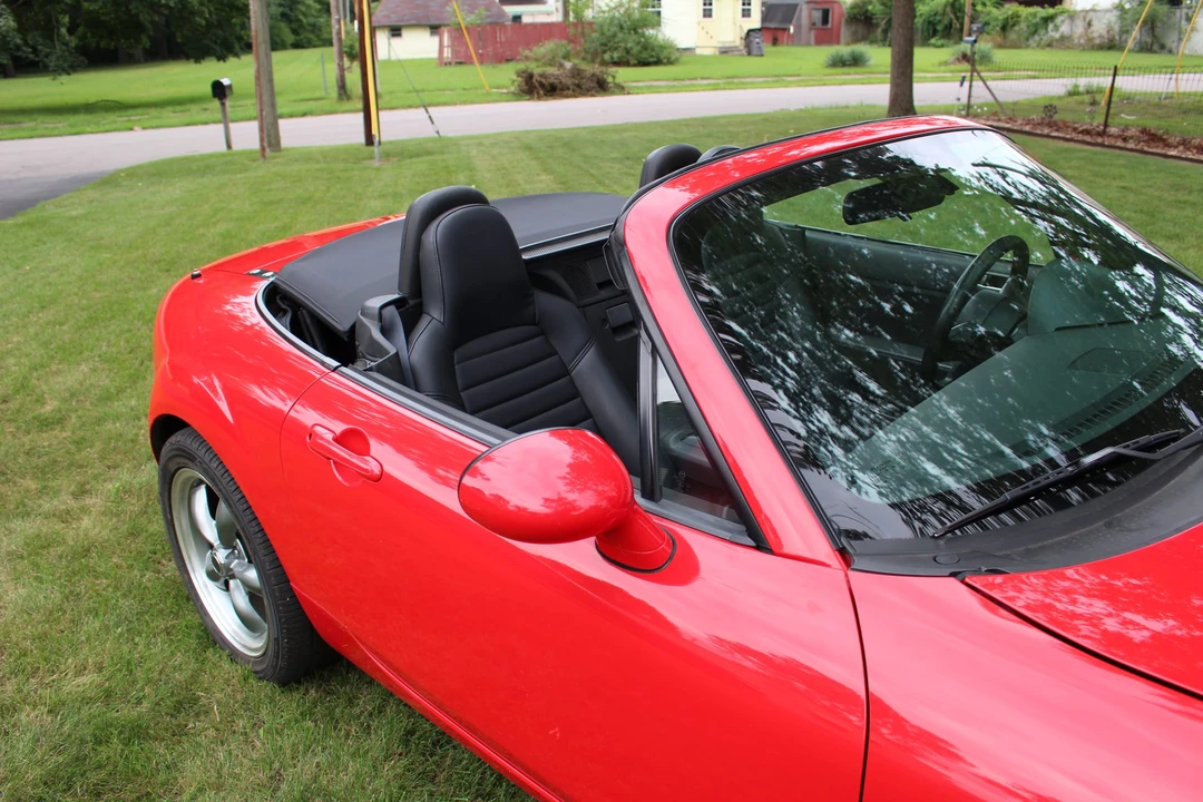 2006 Mazda NC MX-5 Miata - Image 19 of 31