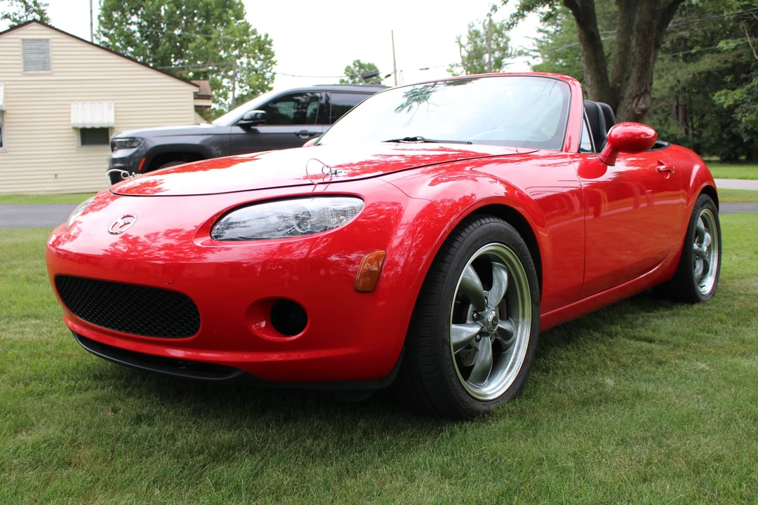 2006 Mazda NC MX-5 Miata - Image 2 of 31