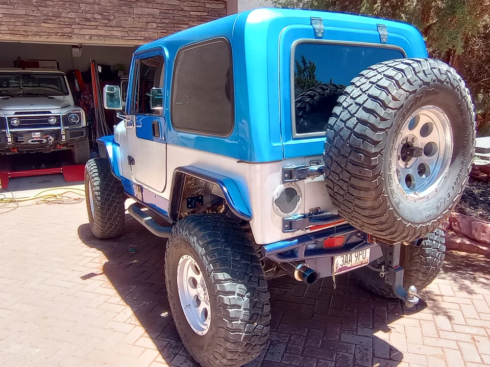 Jeep CJ7 - Image 13 of 31