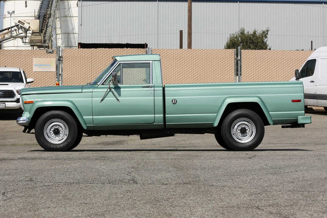 1974 Jeep SJ Gladiator - Image 9 of 31
