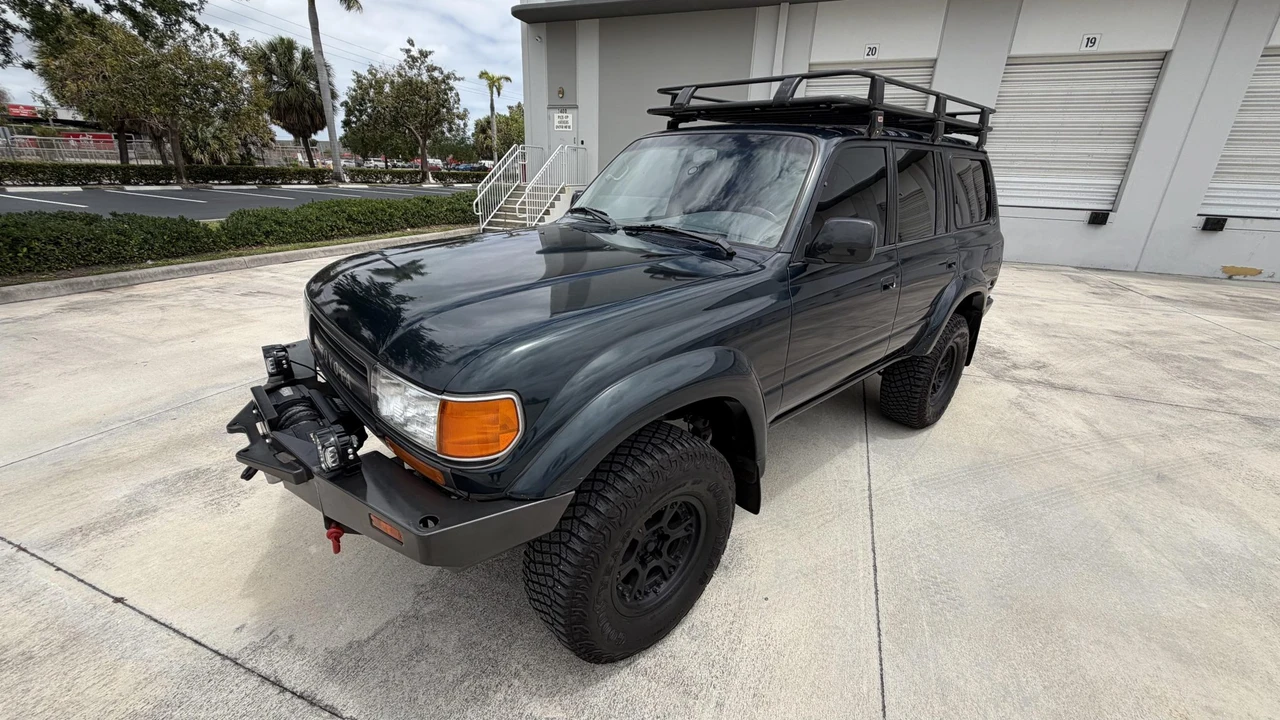 1993 Toyota J80 Land Cruiser - Image 24 of 31