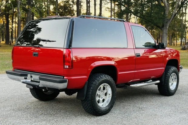 1994 Chevrolet K5 Blazer 3rd Gen - Image 2 of 7
