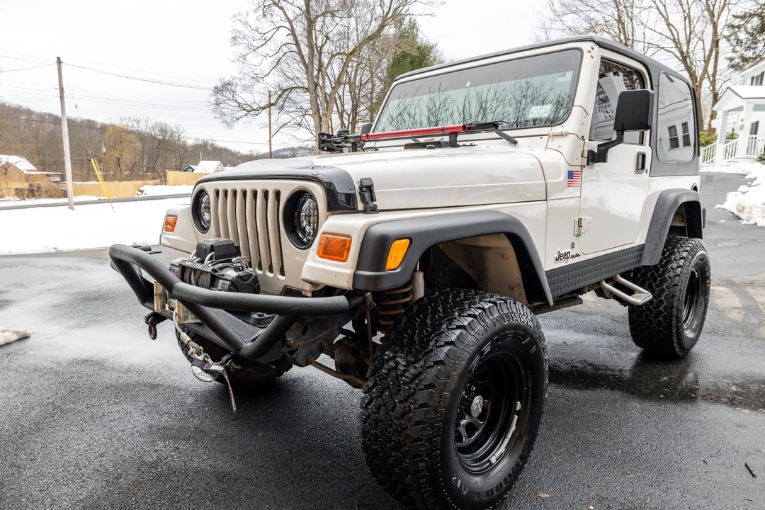 2001 Jeep TJ Wrangler - Image 2 of 31