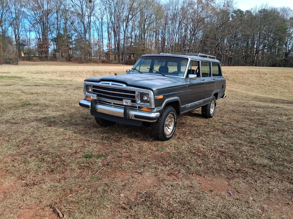 1987 Jeep SJ Grand Wagoneer - Image 5 of 31