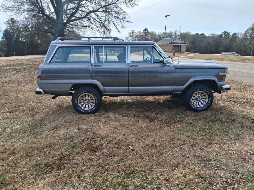 1987 Jeep SJ Grand Wagoneer - Image 12 of 31