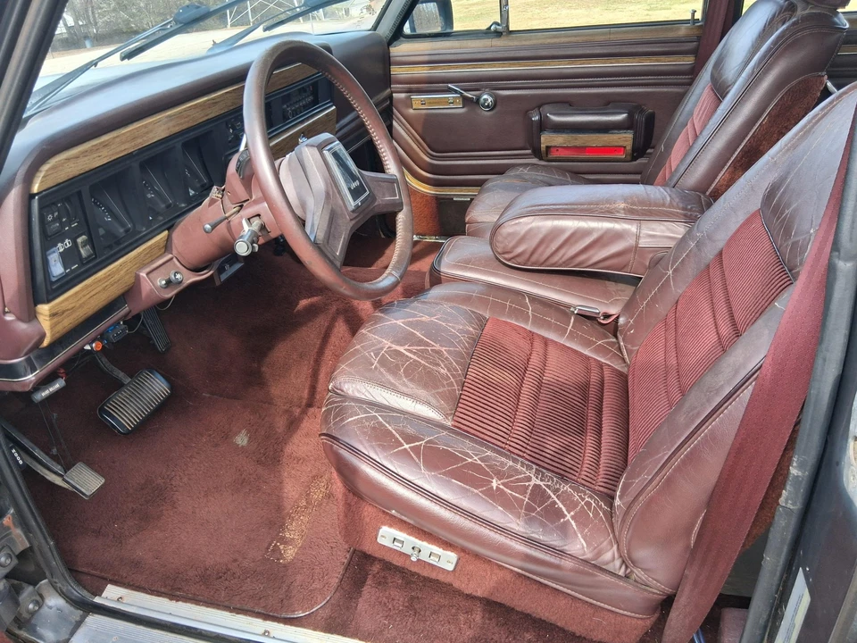 1987 Jeep SJ Grand Wagoneer - Image 30 of 31