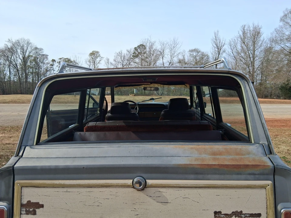 1987 Jeep SJ Grand Wagoneer - Image 15 of 31