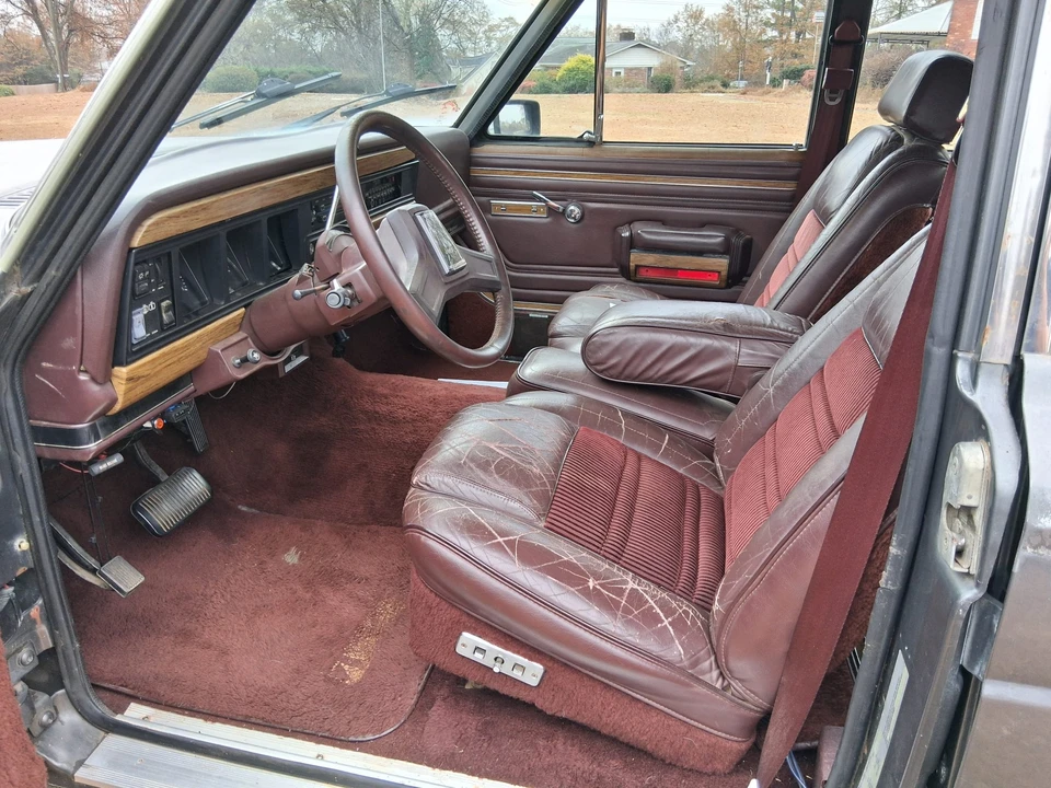 1987 Jeep SJ Grand Wagoneer - Image 29 of 31