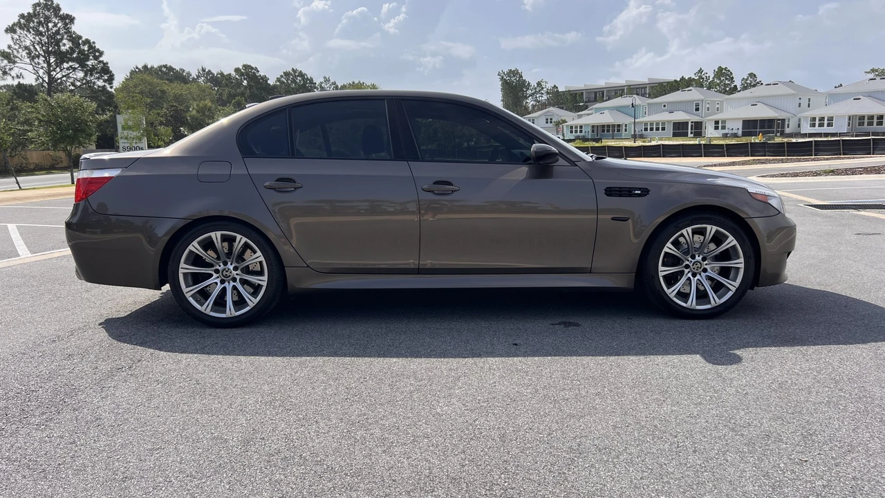 2006 BMW E60 M5 - Image 13 of 31