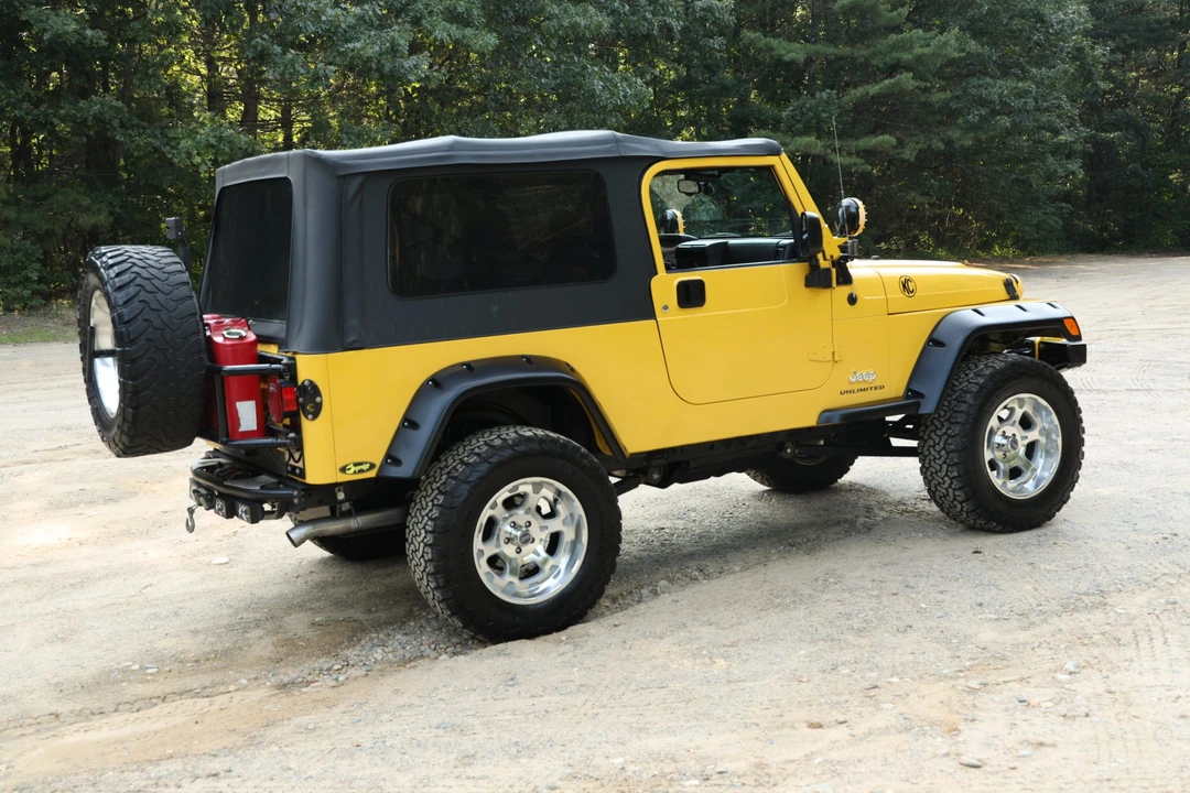2004 Jeep TJ Wrangler - Image 15 of 31