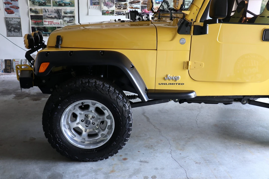 2004 Jeep TJ Wrangler - Image 22 of 31
