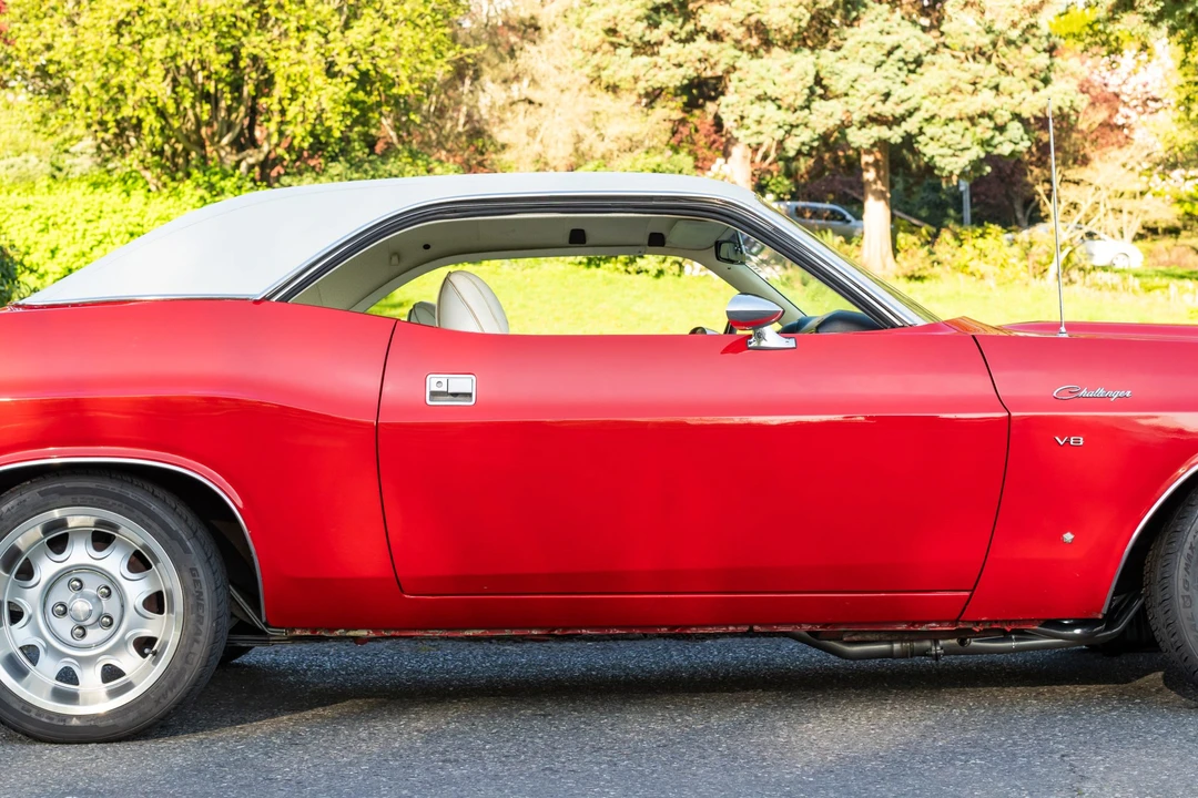1970 Dodge Challenger Hemi 1st Gen - Image 11 of 31