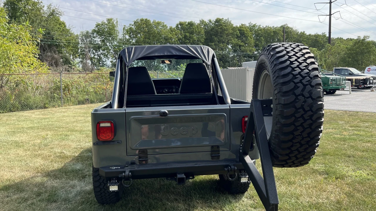 1981 Jeep CJ8 Scrambler - Image 14 of 31