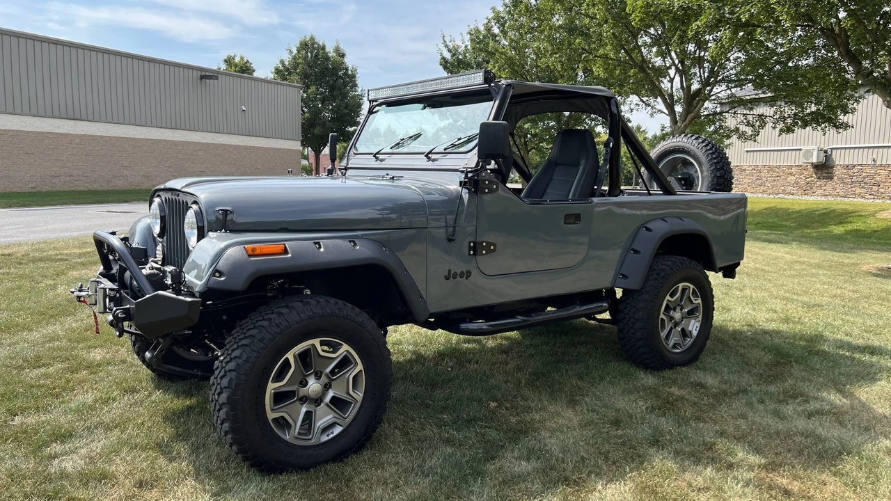 1981 Jeep CJ8 Scrambler - Image 3 of 31
