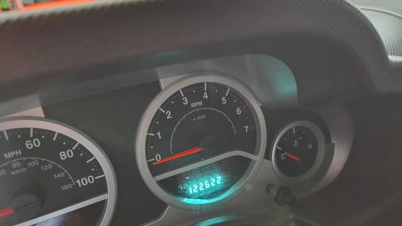 2010 Jeep JK Wrangler - Image 27 of 31