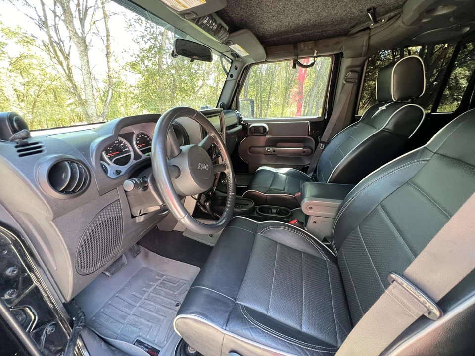 2010 Jeep JK Wrangler - Image 27 of 31