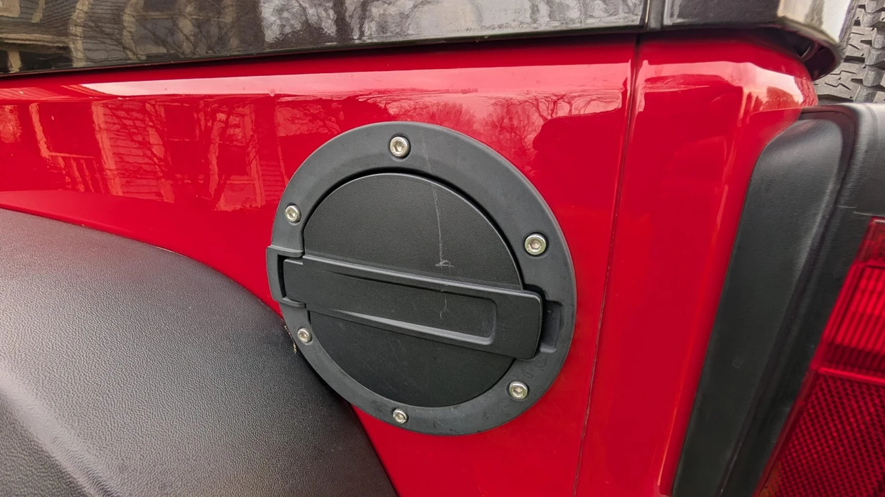 2011 Jeep JK Wrangler - Image 28 of 31
