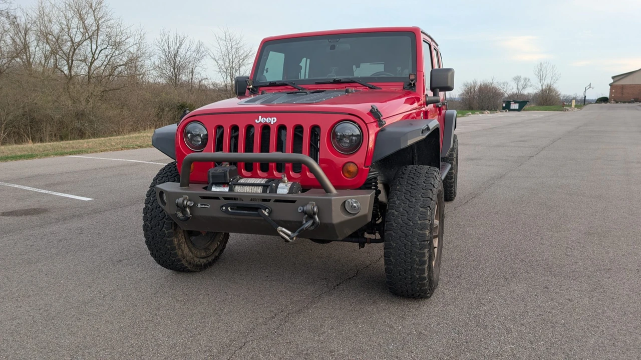 2011 Jeep JK Wrangler - Image 2 of 31