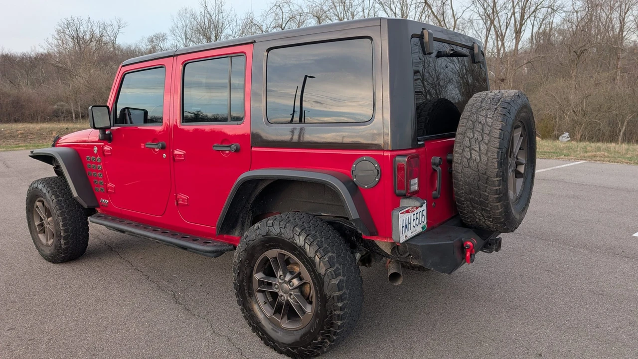 2011 Jeep JK Wrangler - Image 5 of 31
