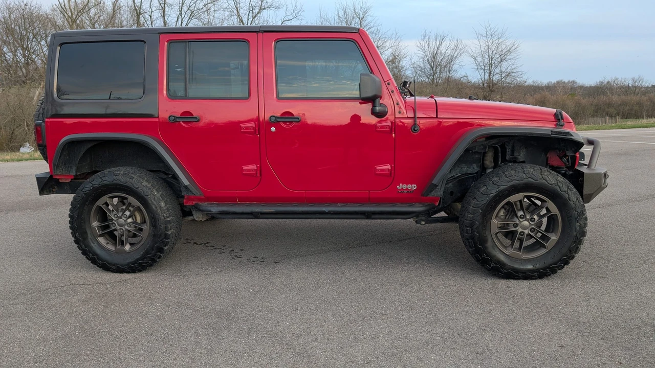 2011 Jeep JK Wrangler - Image 11 of 31