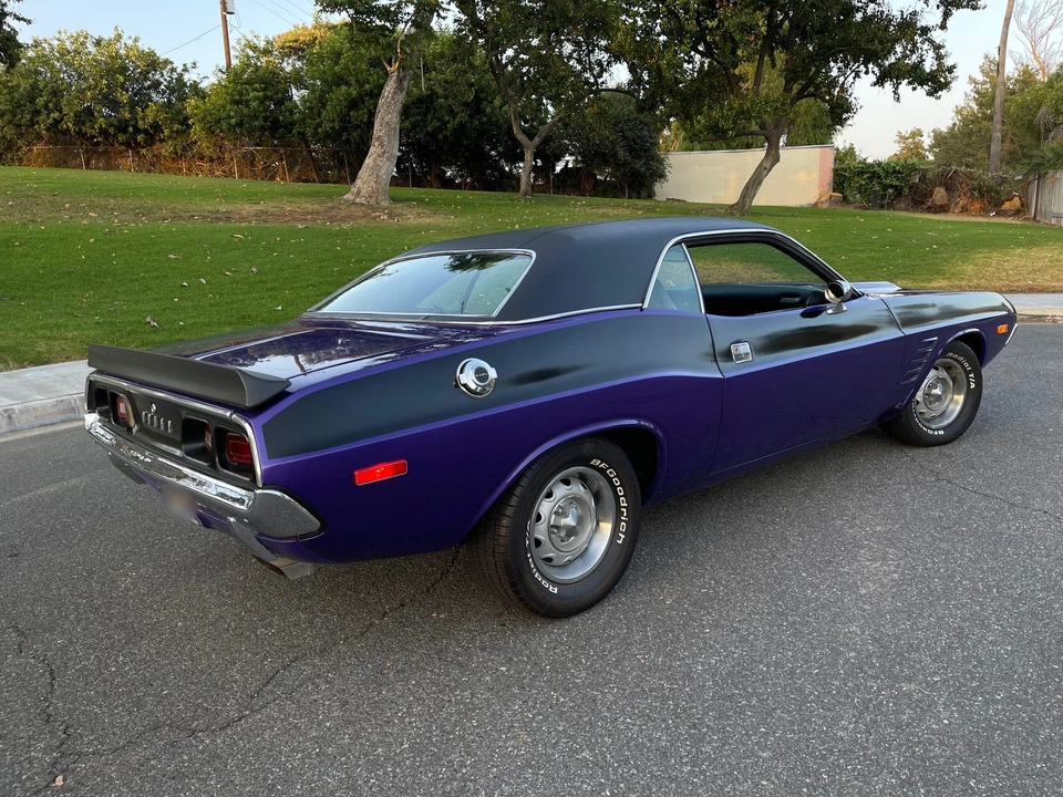 1973 Dodge Challenger Hemi 1st Gen - Image 12 of 31