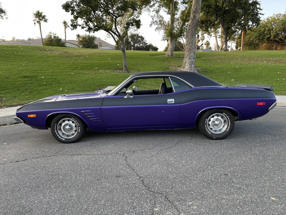 1973 Dodge Challenger Hemi 1st Gen - Image 19 of 31